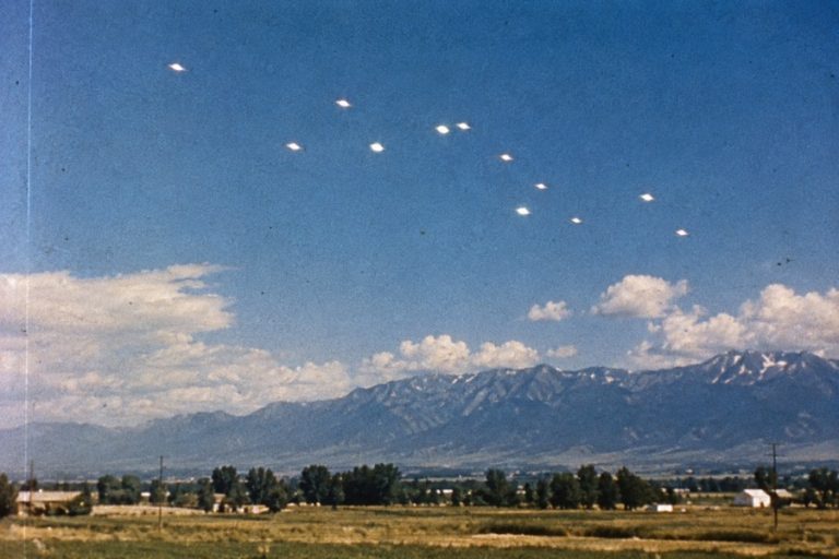 Tremonton UFO film showing mysterious bright objects over Utah in 1952
