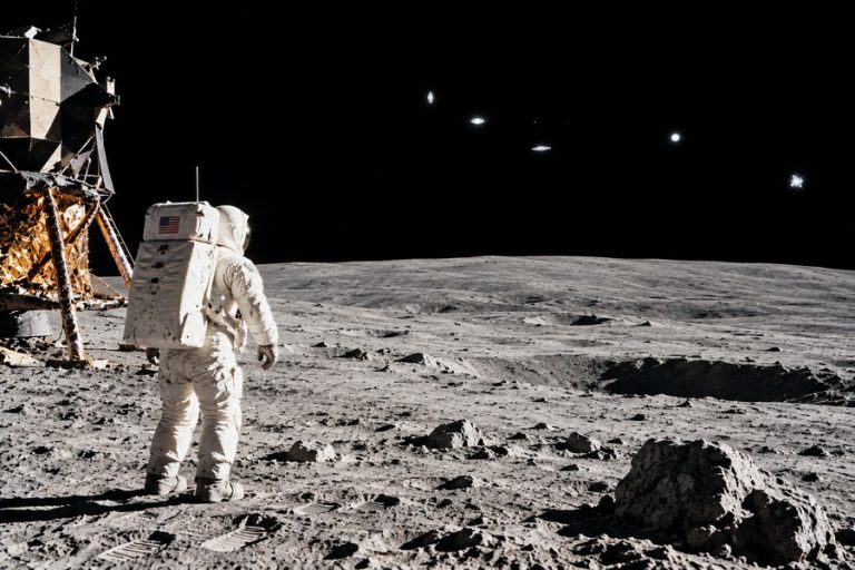 Apollo 12 UFO objects above the lunar horizon